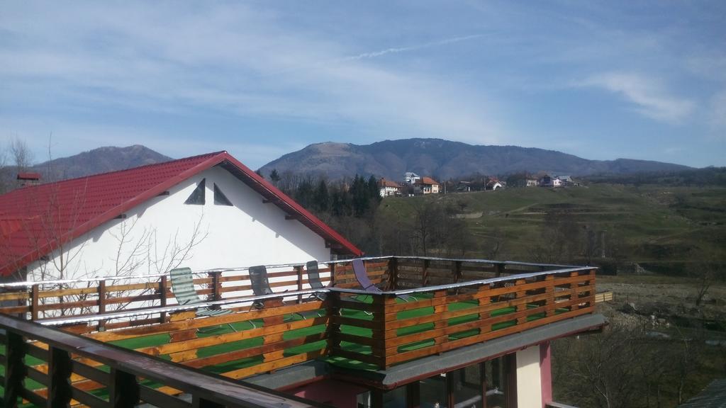 Pensiune Daniela Corbeni Bagian luar foto
